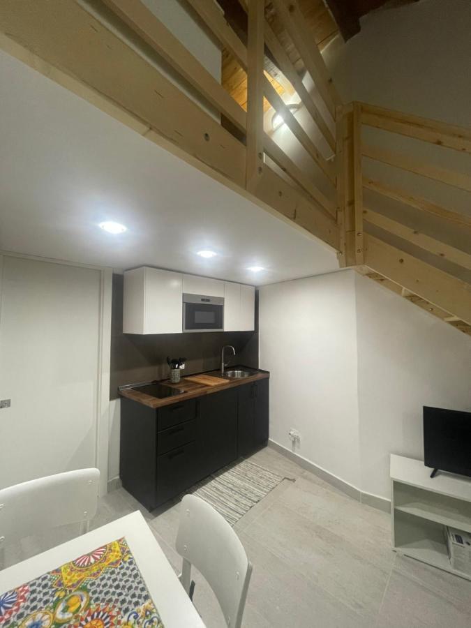 Appartamento Mega House 2 Aeroporto di Catania Fontana Rossa Esterno foto