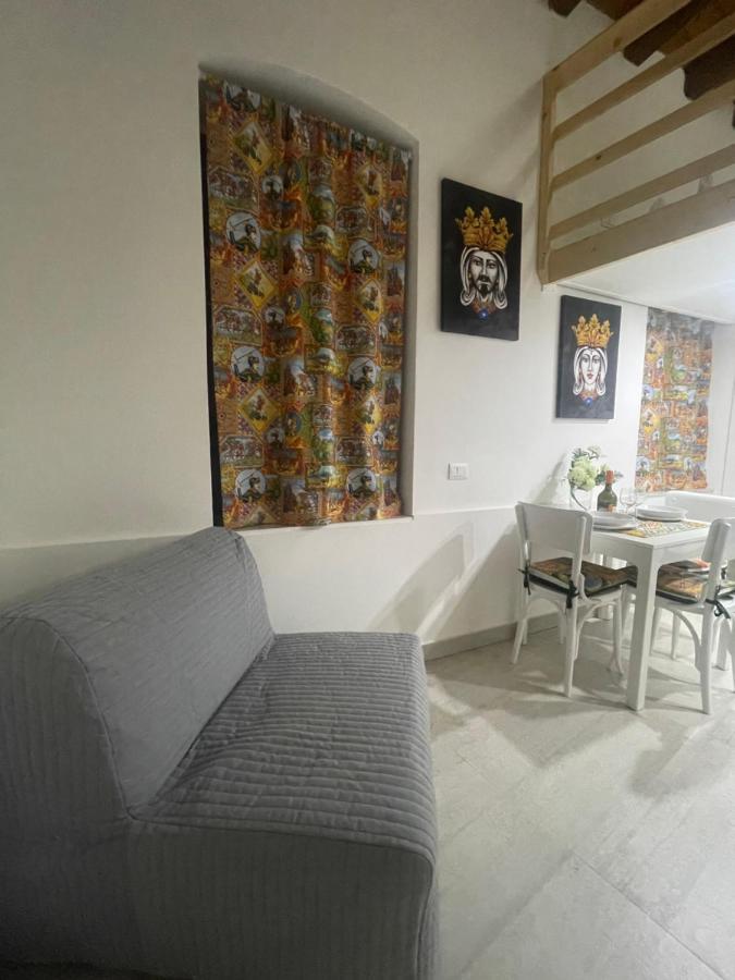 Appartamento Mega House 2 Aeroporto di Catania Fontana Rossa Esterno foto
